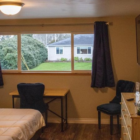 Private Home - Playground, Jumping Mat, Bbq, Darts, Firepit, Gazebo, 4 Smart Tvs, White Cotton Bedding, - The Redwood Cul-De Sac Beach Retreat Crescent City Buitenkant foto