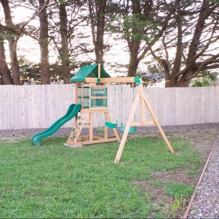 Private Home - Playground, Jumping Mat, Bbq, Darts, Firepit, Gazebo, 4 Smart Tvs, White Cotton Bedding, - The Redwood Cul-De Sac Beach Retreat Crescent City Buitenkant foto