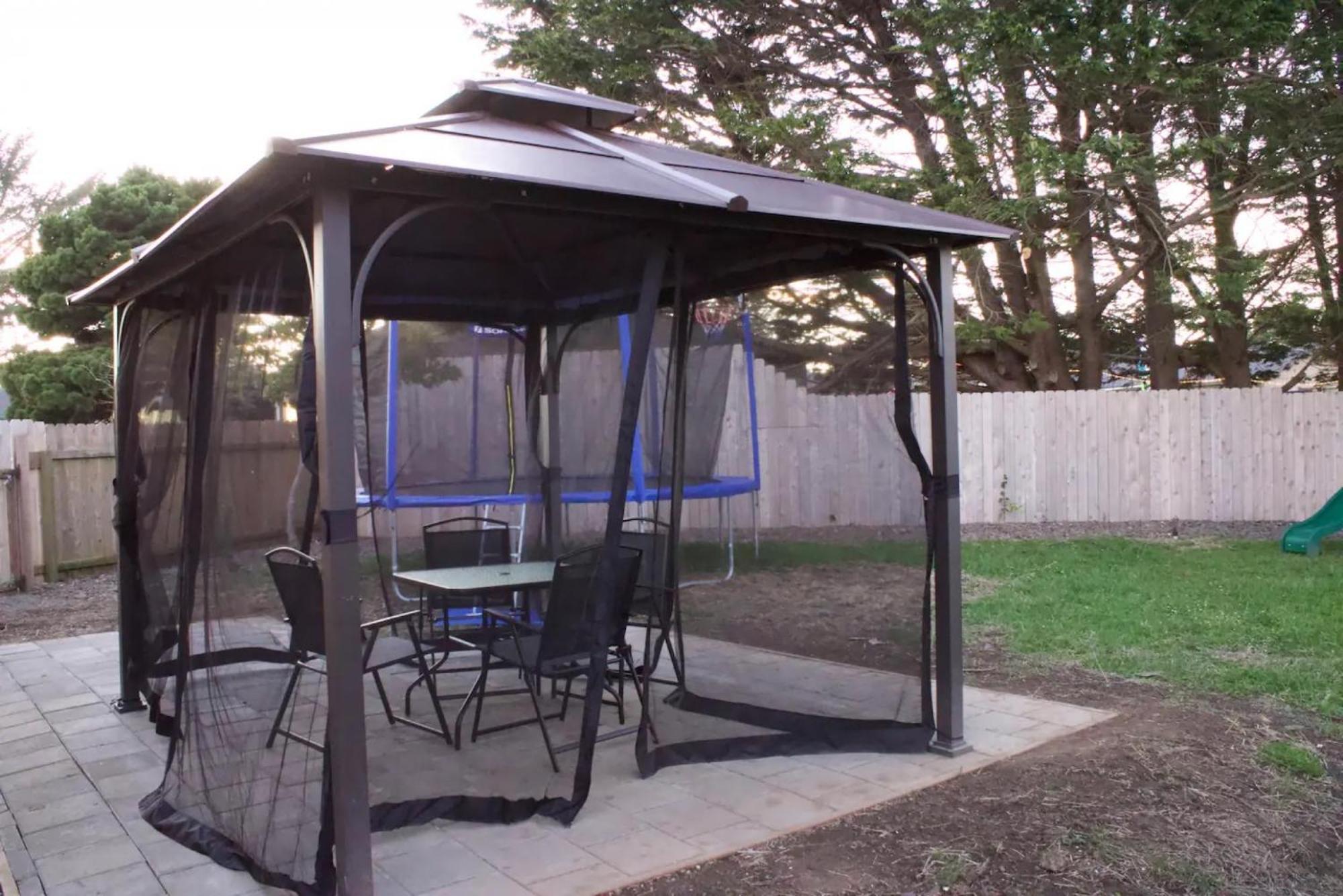 Private Home - Playground, Jumping Mat, Bbq, Darts, Firepit, Gazebo, 4 Smart Tvs, White Cotton Bedding, - The Redwood Cul-De Sac Beach Retreat Crescent City Buitenkant foto